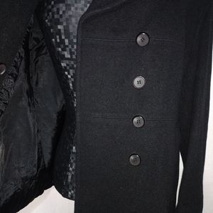 Black 🖤 pea coat 🧥